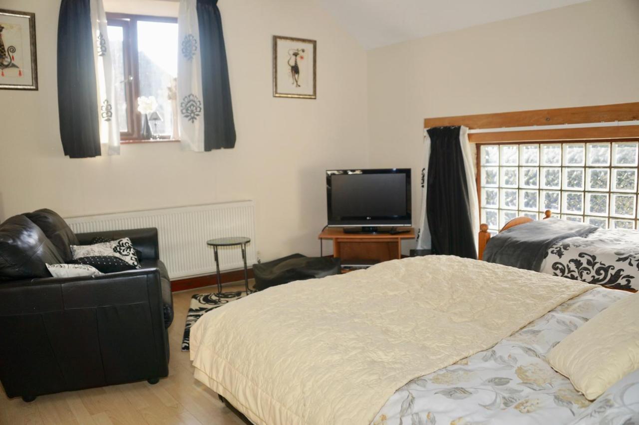 Ravencar Farm B&B Mosborough Exterior foto